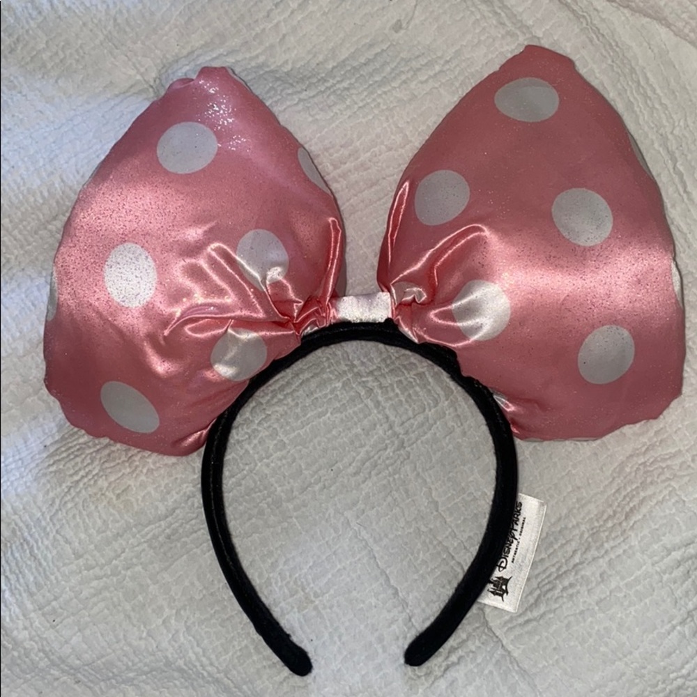 Daisy Duck Bow